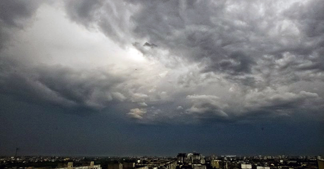 Vijelii, grindină și averse torențiale în Banat – Alerte meteo pentru regiune