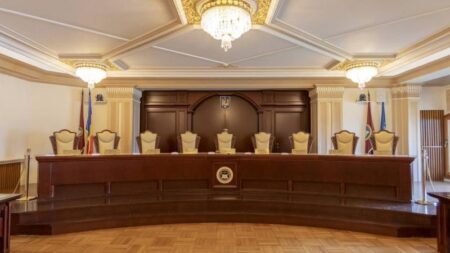 Curtea Constituţională retrimite în Parlament Legea de modificare a pensiilor speciale