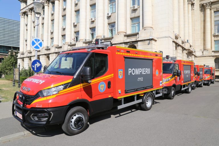 Echipamente și tehnologii noi pentru pompierii din Arad și Caraș-Severin