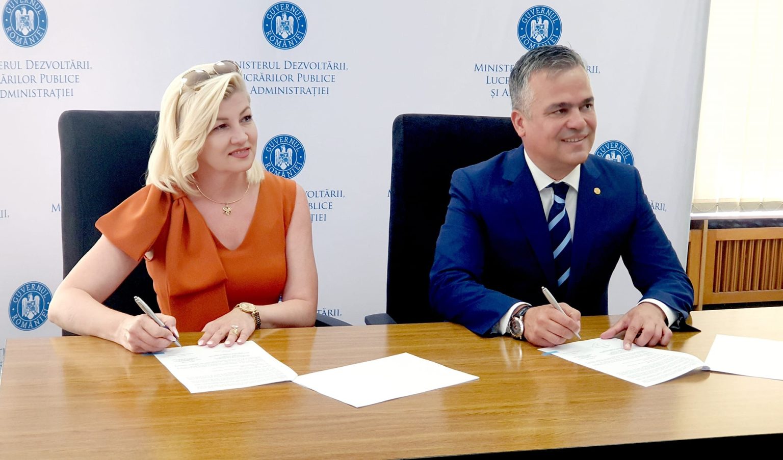 Se construiește un nou pod în localitatea Fârliug, pentru a facilita accesul și conectivitatea în zonă