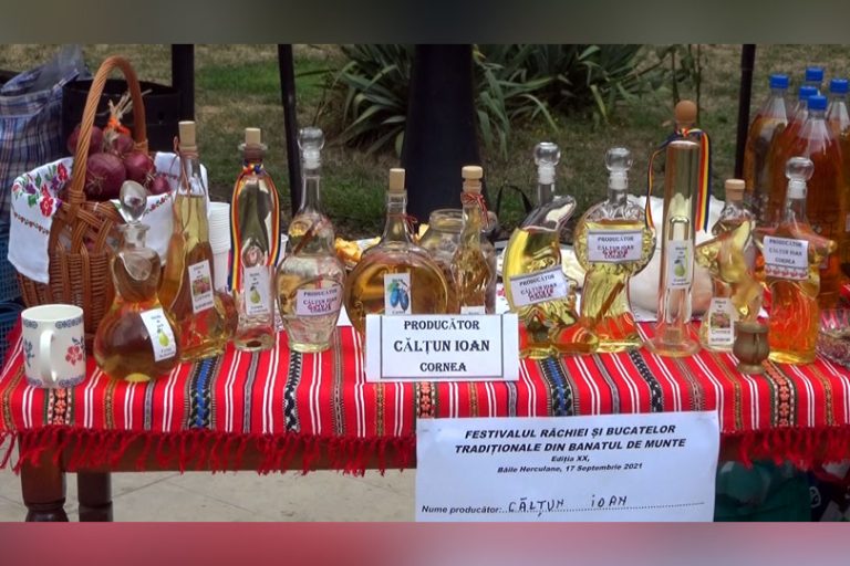 Festivalul Răchiei: tradiție, folclor și degustări autentice în stațiunea Băile Herculane