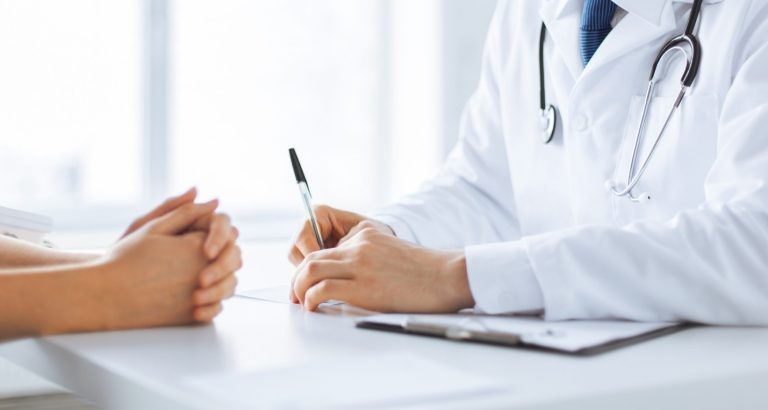 Numărul medicilor de familie, în continuă scădere: 25 de comune fără asistență medicală