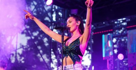 Universitățile din Timișoara, împreună împotriva drogurilor și traficului de persoane! Alina Eremia susține un concert în Piața Unirii