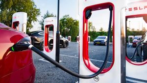 Superchargerele Tesla din Timișoara, disponibile și pentru mașinile electrice non-Tesla
