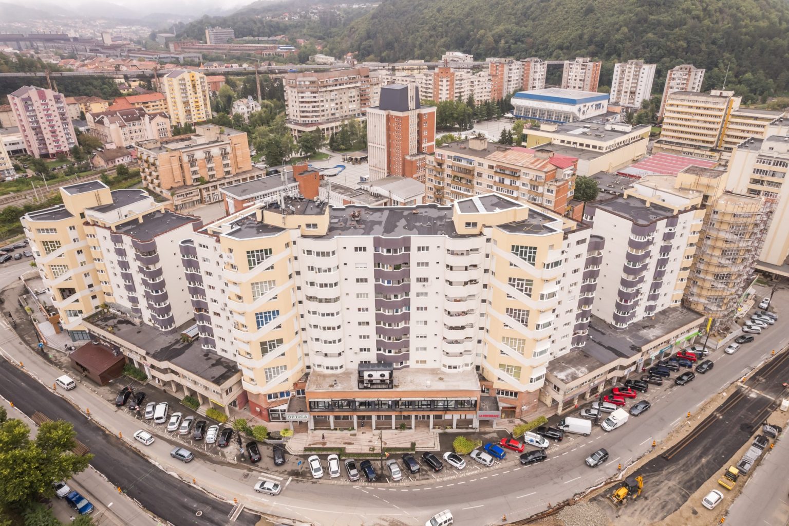 Blocurile din centrul Reșiței, reabilitate energetic cu bani europeni