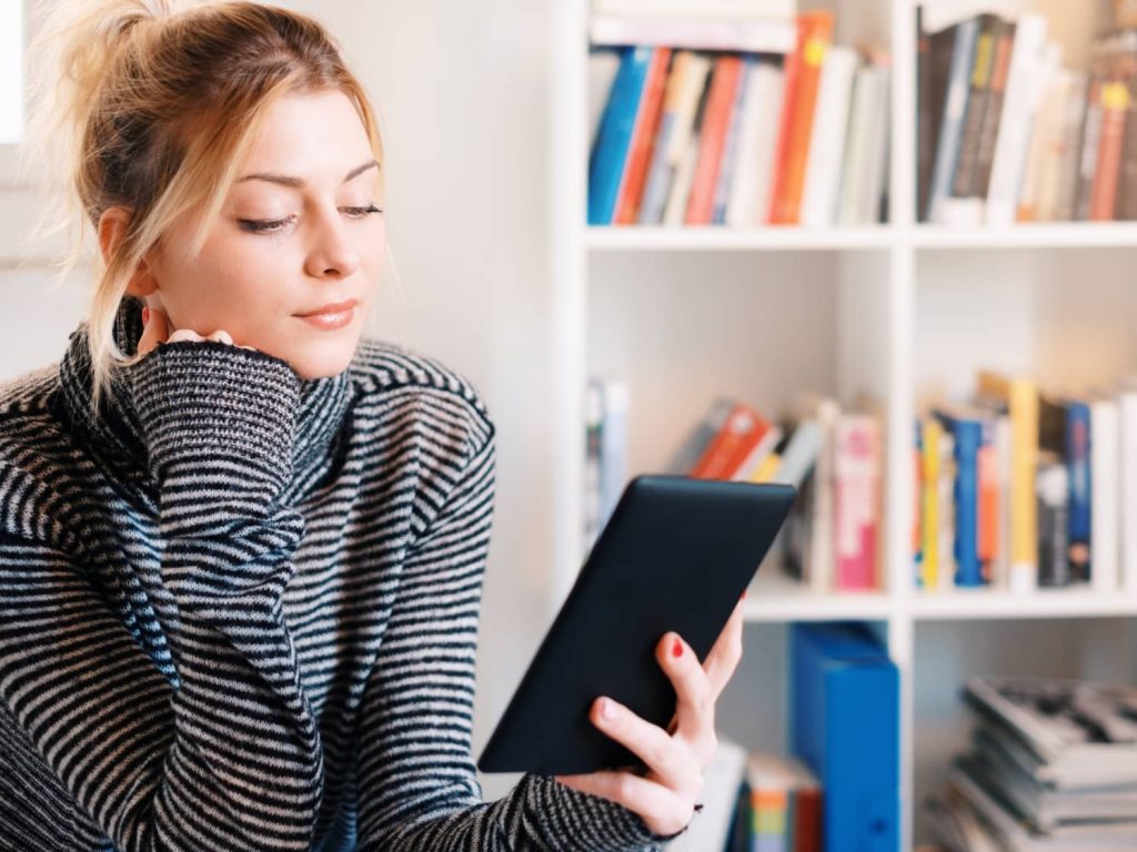 Promovarea lecturii în era digitală: granturi de 50.000 de euro pentru edituri