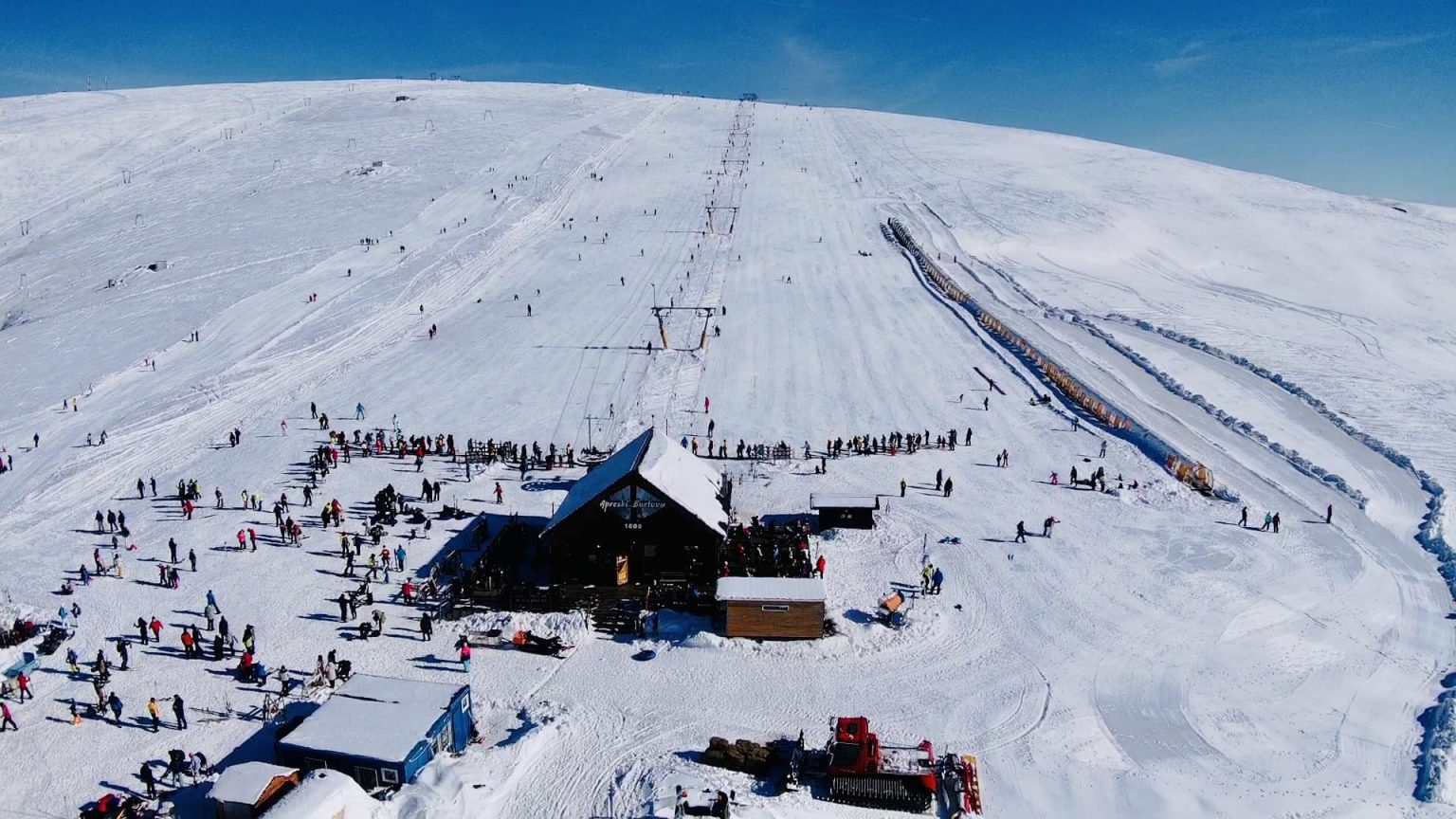 Eroare de navigație: Google Maps trimite turiștii pe un drum greșit spre Muntele Mic