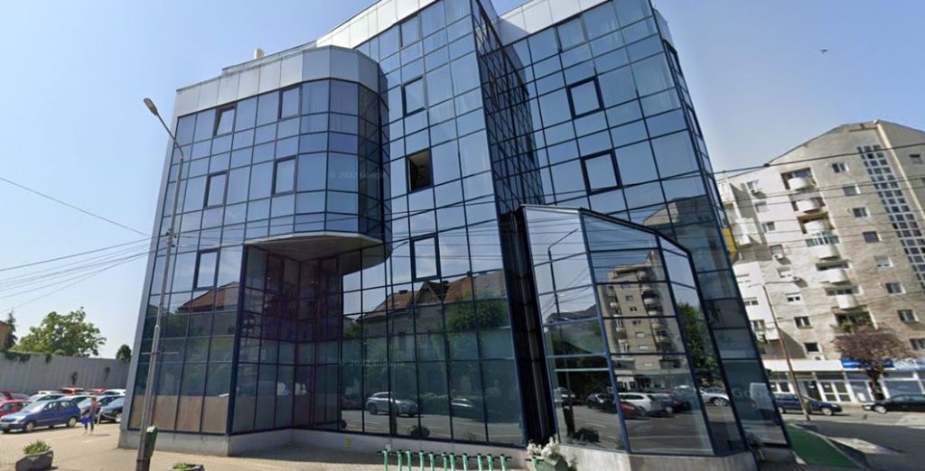 Scandal la DSP Arad: directorul economic agresat-o pe directoarea instituției. Poliția a intervenit după ce angajații au oprit lucrul