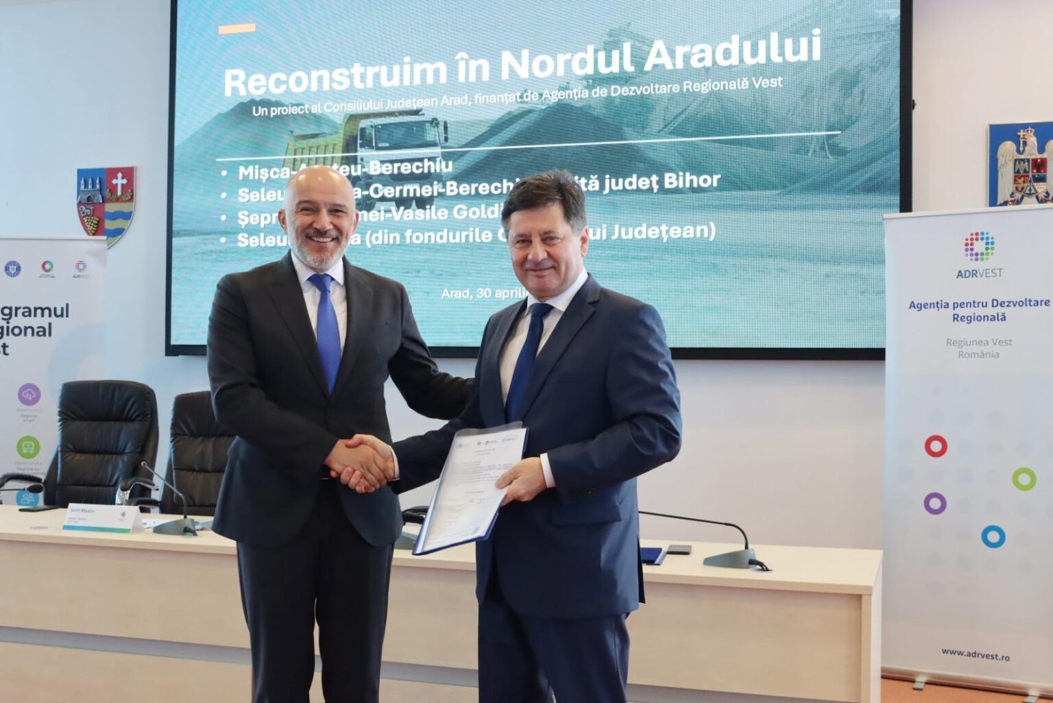 Finanțare nerambursabilă în valoare de 48,93 milioane euro pentru modernizarea drumurilor județene din Arad, prin Programul Regional Vest